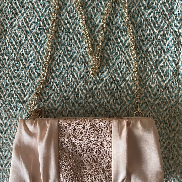 Betsy Johnson Clutch (Pink) w/Gold Hardware & Removable Chain. - Picture 7 of 10